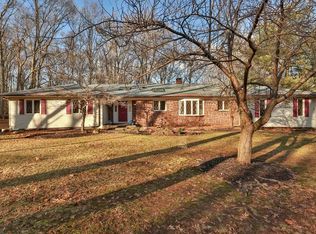 200 Parrott Rd, West Nyack, NY 10994