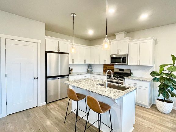 Open floor plan Kitchen