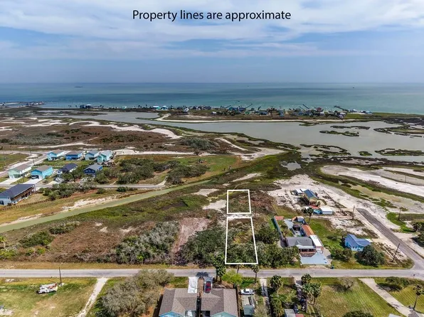 2316 & 2315 S Bronte St, Rockport, TX 78382