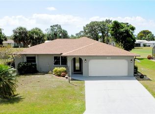 152 Caddy Rd, Rotonda West, FL 33947