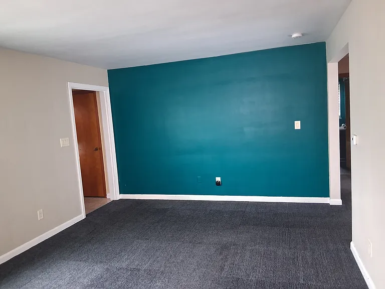 3516 Elmwood Ave — Photo 9