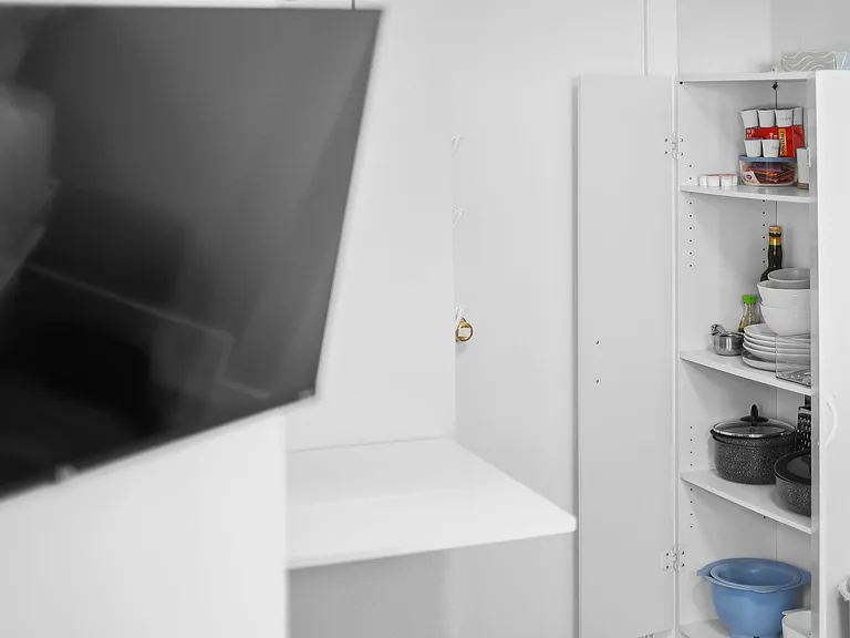 705 9th St #5 — Photo 31