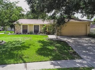 1406 Rustling Oaks Dr, Brandon, FL 33510