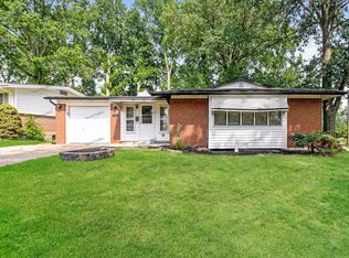 1590 Bay Meadows Dr, Florissant, MO 63033