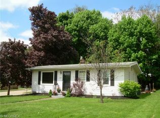 2239 E Market St, Akron, OH 44312