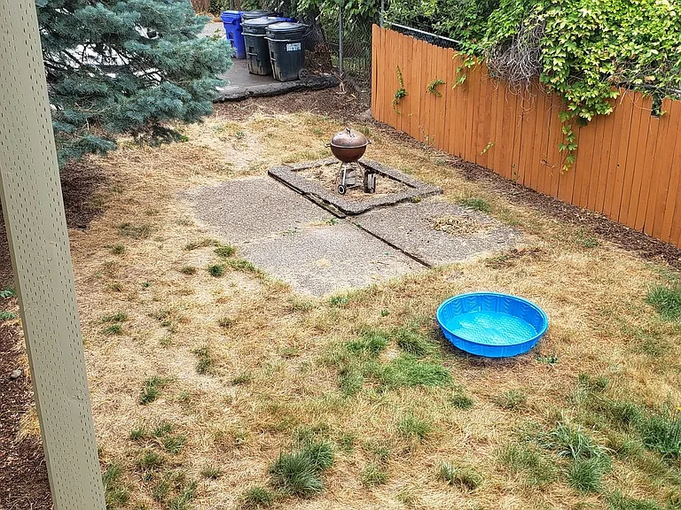 R0289 - Lombard Heights — Photo 19