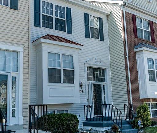 2nd image of 150 Pinecove Ave