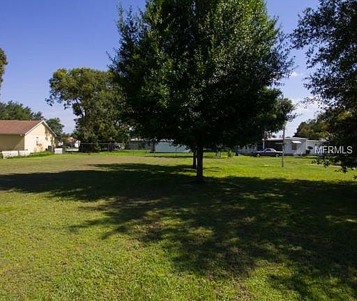 4th image of 1805 Charleston Ln