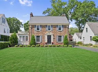 21702 Lake Rd, Rocky River, OH 44116