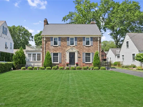 21702 Lake Rd, Rocky River, OH 44116