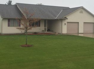 1133 Meadowbrook Ct, Reedsville, WI 54230