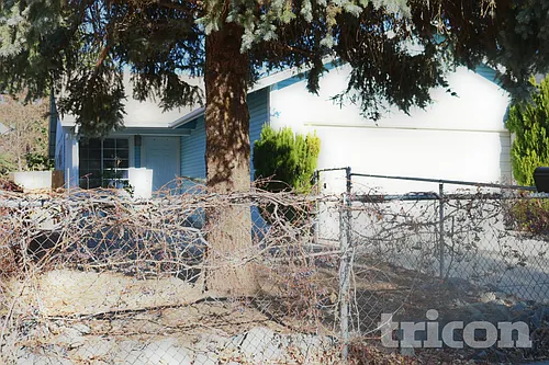 2020 Burnside Dr Photo 1