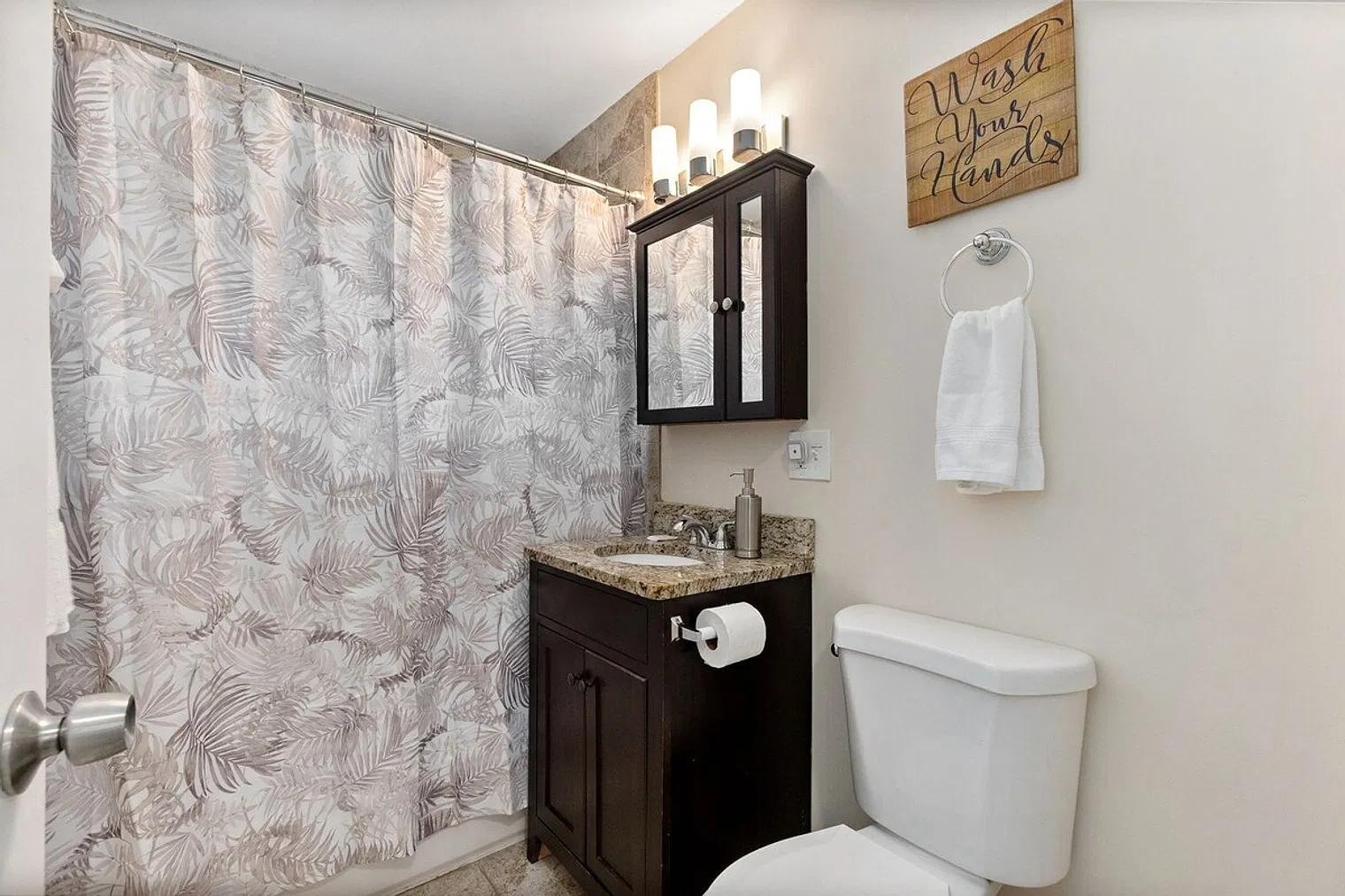 4 bed, 2.5 bath, $21,060 — Photo 4