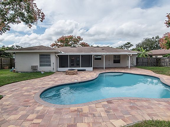 4th image of 1007 Bradford Dr