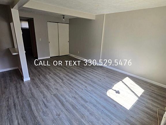 3rd image of 1909 Ferndale Rd NW APT 12