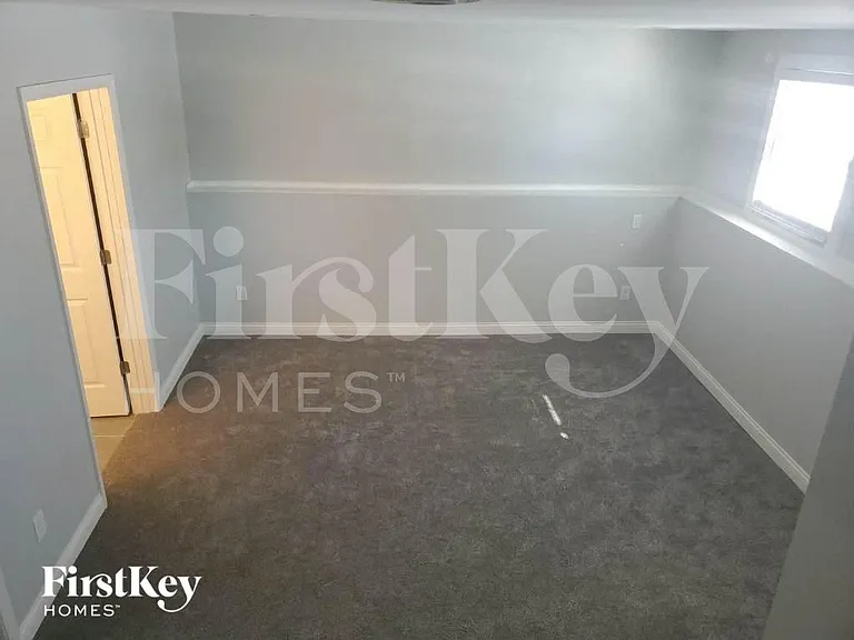 4207 Edinburgh Dr — Photo 6