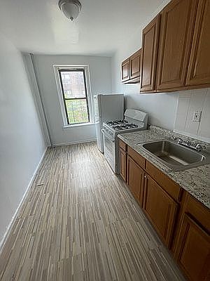 2nd image of 86-22 Dongan Ave #3C