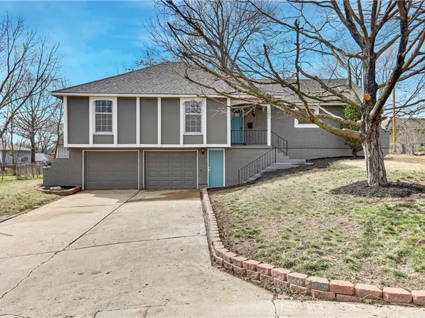 11924 Sycamore Ave, Grandview, MO 64030