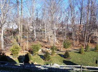 81 Dresner Cir, Upper Chichester, PA 19061