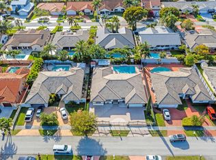 330 NW 135th Ave, Miami, FL 33182