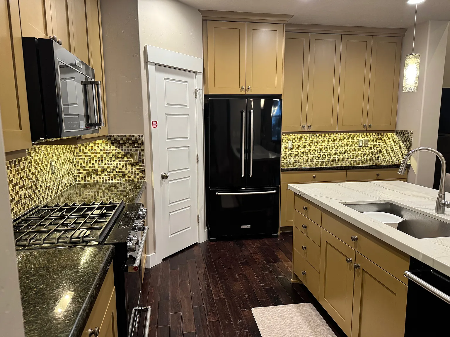 4 bed, 3.5 bath, 2720 sqft, $5,500 — Photo 4