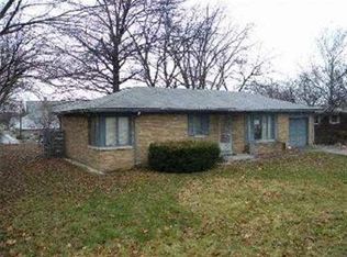 2421 S Ironwood Rd, South Bend, IN 46614