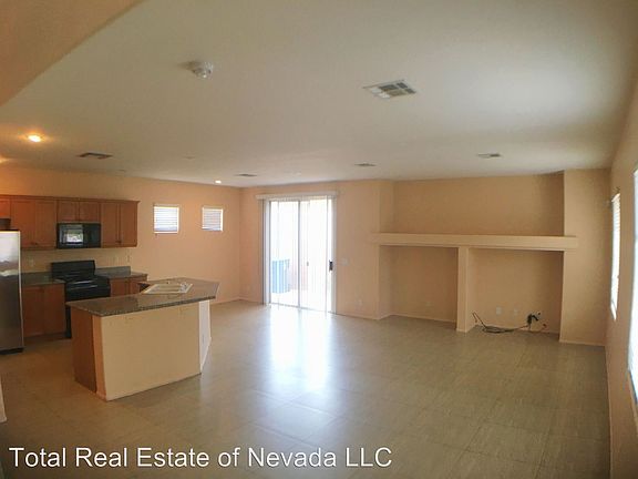 3rd image of 3581 Pinnate Dr
