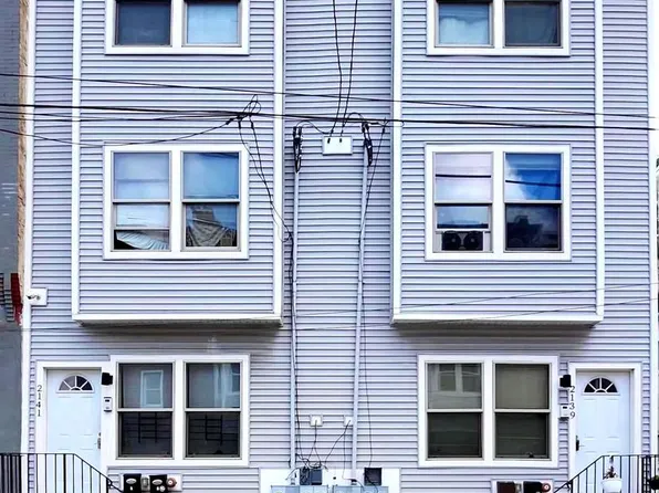 2139 N 18th St, Philadelphia, PA 19121