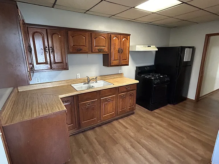 1105 W High St #B — Photo 3