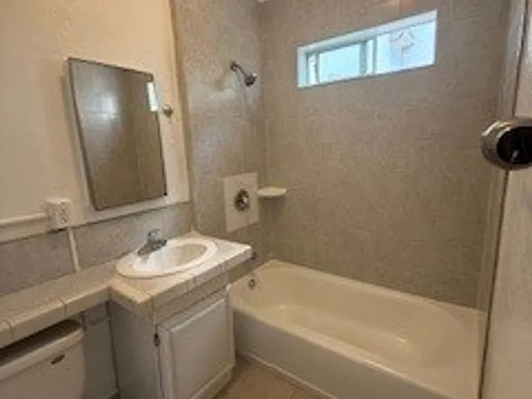 2175 Chestnut Ave — Photo 6