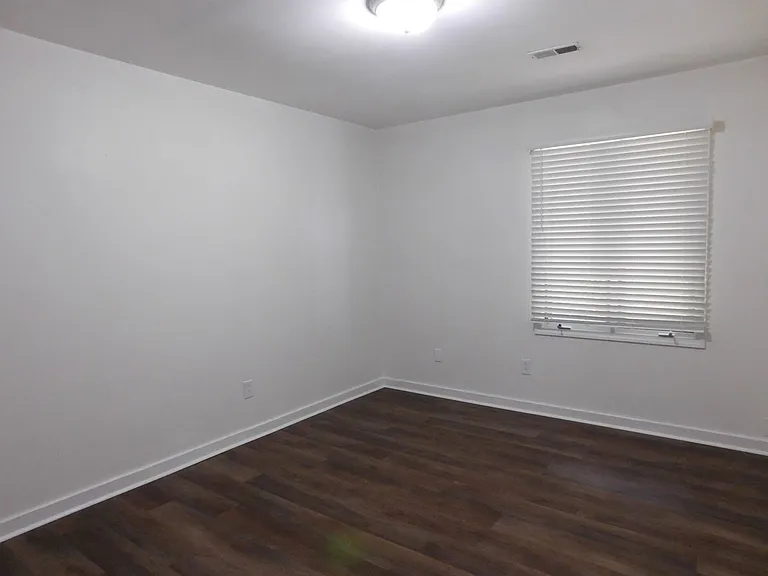 1555 College Way — Photo 14