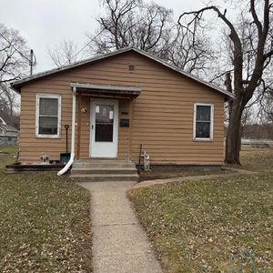 2400 Center St, Sioux City, IA, 51103