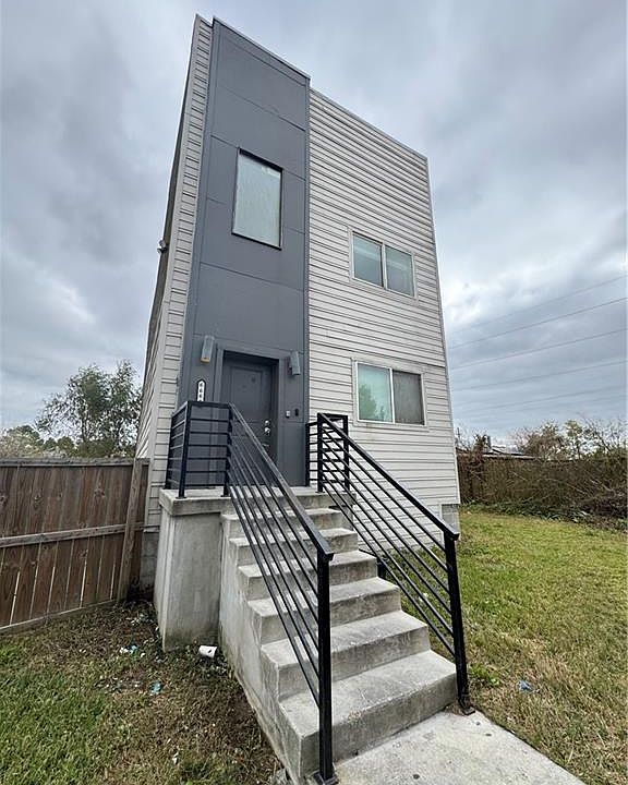 1st image of 6660 Coveview Ct