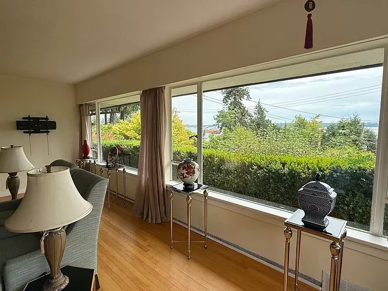 3863 Marine Dr — Photo 5