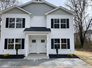 212 King St, Greer, SC 29651