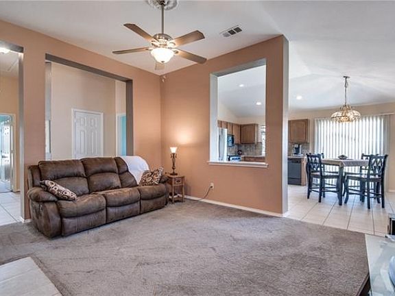4th image of 9304 Vernon Ct