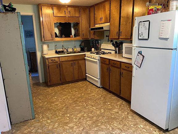 4th image of 24 Henry Moss Ln