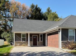 3440 N Bell School Rd, Rockford, IL 61114
