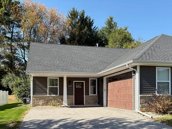 3440 N Bell School Rd, Rockford, IL 61114