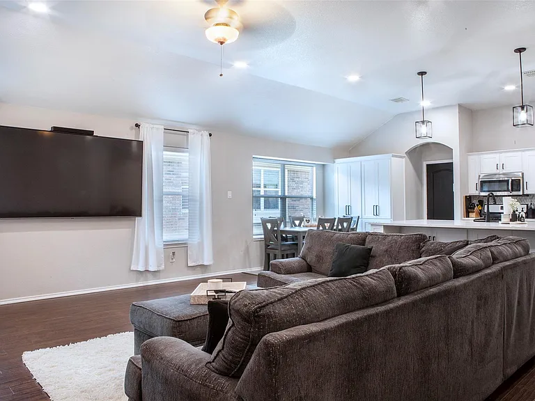 1796 Barton Springs Dr — Photo 11