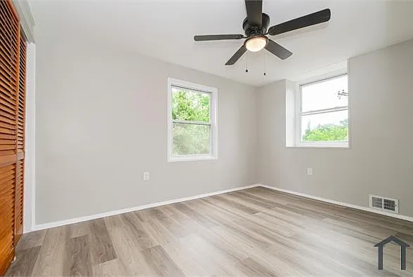 1335 Mantle St — Photo 13
