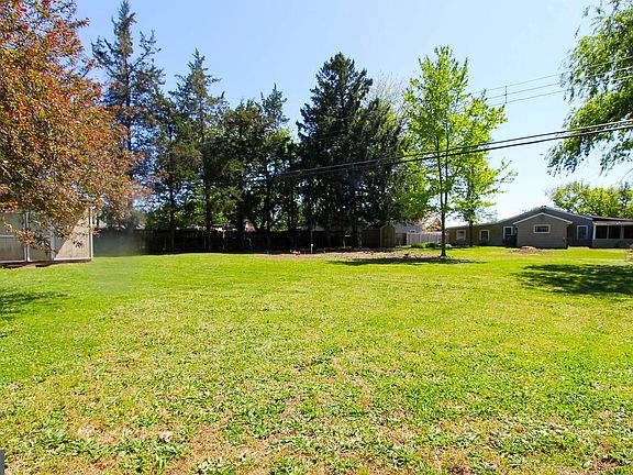 2nd image of 84 Bald Cypress Ln