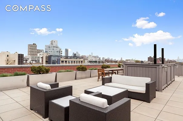 Sold by Compass | media 32