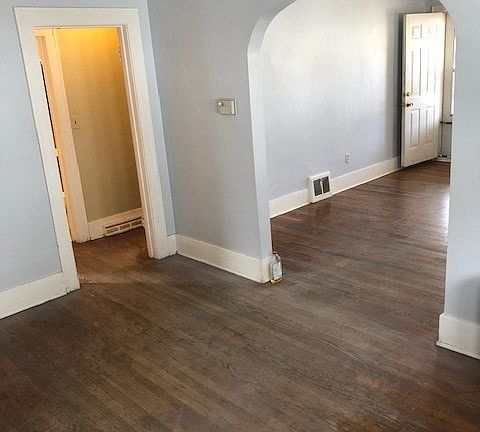 4th image of 2801 Cooper Ave
