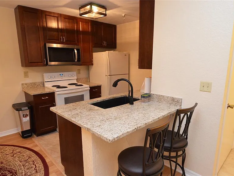 10263 Gandy Blvd N #602 — Photo 4