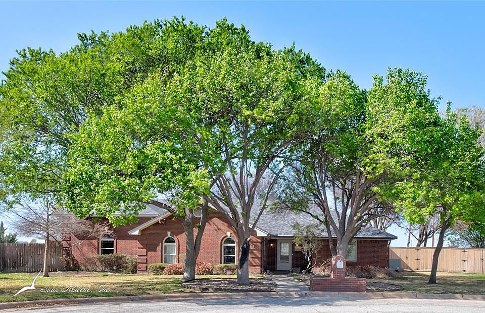 1st image of 1558 Creek Bend Ct