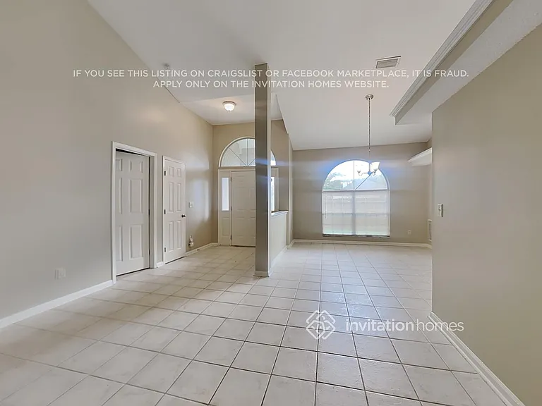 523 Charles Pinckney St — Photo 3