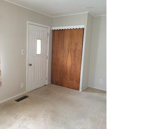 2nd image of 113 Greenridge Dr