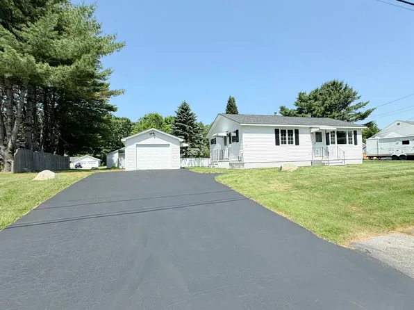 56 Glen Street, Augusta, ME 04330