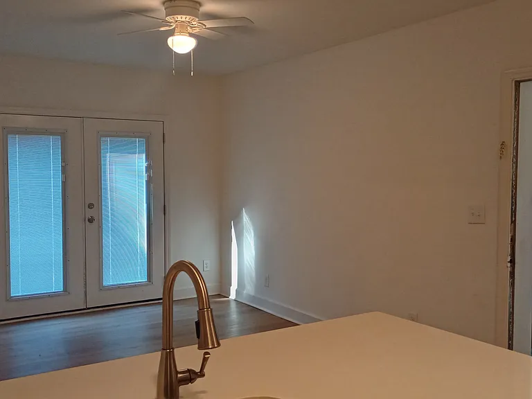 146 Jackson St #1 — Photo 3